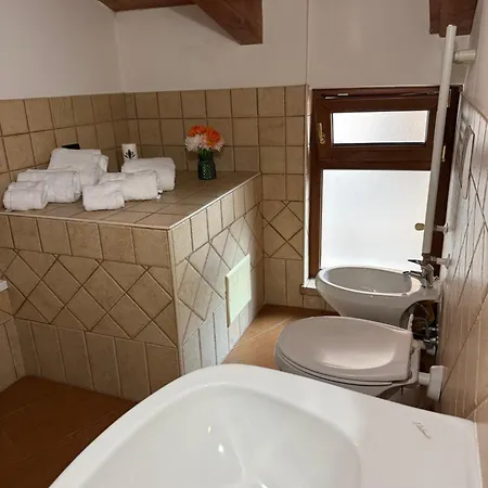L'angolo Storico Apartment *